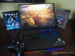 Lenovo Legion Pro 7 16IRX8H: Unidad de prueba proporcionada por campuspoint.de