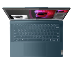 Lenovo Yoga Pro 9 RTX 5060 cubierta de teclado. (Fuente de la imagen: Globaldata)