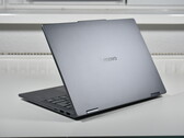 Cuidado con la variante asequible: El portátil convertible Lenovo IdeaPad 5 2 en 1 muestra los riesgos de las configuraciones más baratas (imagen: Lenovo IdeaPad 5 2 en 1 14AKP10, fuente de la imagen: Benjamin Herzig/Notebookcheck)