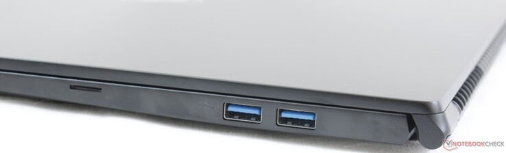 Derecha: MicroSD, 2x USB Tipo-A USB 3.2 Gen. 2