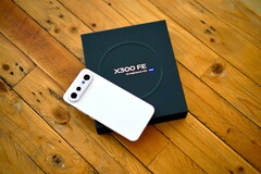 El Vivo X300 FE ofrece un gran rendimiento y una excelente calidad de cámara a un precio muy inferior a los 1.000 euros.
