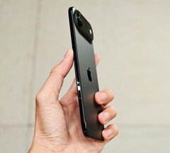 El Apple iPhone Air no parece ser muy popular (Fuente de la imagen: Thai Nguyen)