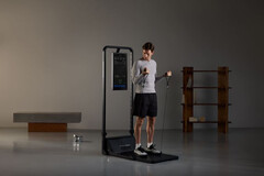 Una persona entrena en el Gym Monster