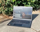 Lenovo ThinkPad P14s Gen 6 AMD a la luz del sol (fuente de la imagen: Benjamin Herzig)