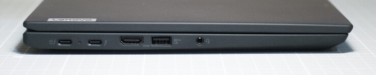 Lado izquierdo: 2 x USB-C (Tunderbolt 4 + PowerDelivery); HDMI, USB Tipo-A 3.2 Gen 1; toma de auriculares de 3,5 mm