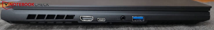 Izquierda: HDMI, USB-C 3.0, auriculares de 3,5 mm, USB-A 3.0