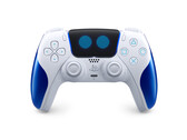 El mando Astro Bot Edición Limitada incluye los ojos de Astro en el panel táctil. (Fuente de la imagen: PlayStation en X/Twitter)