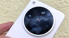 Tras el Oppo Find X8 Ultra (en la imagen) y el Oppo Find X9 Ultra, podría llegar un Oppo Find X10 Ultra con un teleobjetivo periscópico dual de 200 MP. (Fuente de la imagen: Notebookcheck)