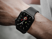 Los smartwatches pronto podrían ser capaces de medir los niveles de alcohol y más gracias a los nuevos sensores. (Fuente de la imagen: Klim Musalimov)