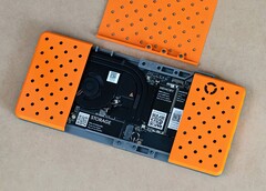 La primera iteración del Framework 'Desktop' ha sido cortada por Lenovo. (Fuente de la imagen: Framework)