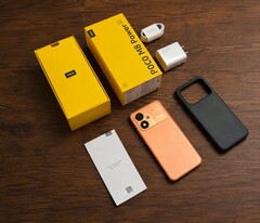 Contenido de la caja del Poco M8 Power.