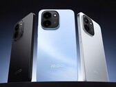 El iQoo Z11 viene en opciones de color negro, azul y blanco