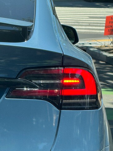 Nuevo color azul del Model X