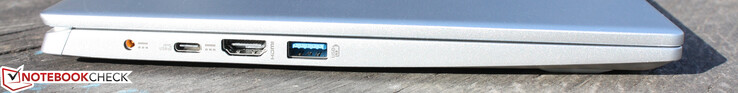 Fuente de alimentación (enchufe hueco), USB Tipo-C 3.1 con PD y DisplayPort, HDMI, USB-A 3.1