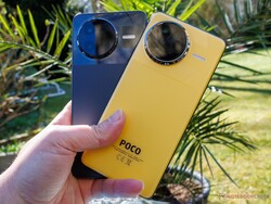 Poco F7 Pro y el Poco F7 Ultra (de izquierda a derecha, fuente de la imagen: Daniel Schmidt)