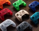 Las ediciones Funtastic del mando Bluetooth 8BitDo 64 incluyen siete colores translúcidos. (Fuente de la imagen: 8BitDo)