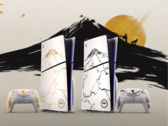 Placas de PS5 de edición limitada de Ghost of Yotei en exposición (fuente de la imagen: PlayStation YT)