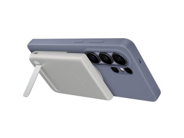 También dispone de un pie de apoyo plegable para utilizarlo con las manos libres