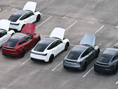 Tesla está haciendo inventario de los acabados más baratos del Modelo Y con interior blanco en Giga Texas (Fuente de la imagen: Joe Tegtmeyer/X)