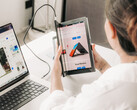 El Single Flex Pro tiene un precio promocional de lanzamiento de 1.299 dólares. En la imagen: el monitor portátil desplegado.