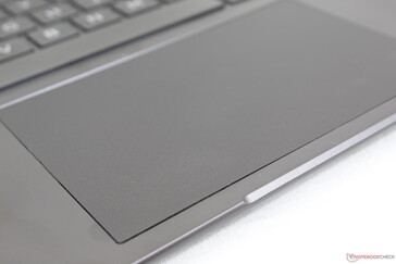 El clickpad tiene el mismo tamaño que antes, 12,5 x 8 cm. Su superficie es suave, pero el clic es un poco esponjoso