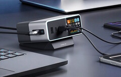 El Cuktech 30 Ultra proporciona hasta 300 vatios de potencia a varios dispositivos simultáneamente.