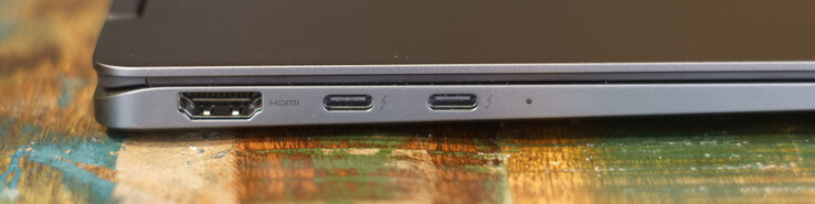 HDMI 2.1; 2x USB Type-C con Thunderbolt 4, DisplayPort y PowerDelivery