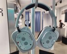 Los auriculares Nothing (1) estarán disponibles en azul claro. (Fuente de la imagen: nothing_fan_blog vía Instagram)