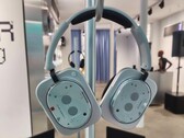 Los auriculares Nothing (1) estarán disponibles en azul claro. (Fuente de la imagen: nothing_fan_blog vía Instagram)