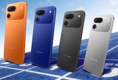El Tecno Spark 50 Pro está disponible en naranja dinámico, azul medianoche, negro tinta, gris titanio (de izquierda a derecha) y blanco nube (no se muestra).