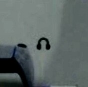 Icono de los auriculares PS5 de aspecto extraño. (Fuente de la imagen: @Zenorachl)
