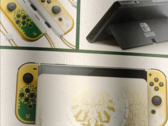 La Nintendo Switch OLED Legend of Zelda: Tears of the Kingdom Edition ha sido fotografiada online (imagen vía Reddit)
