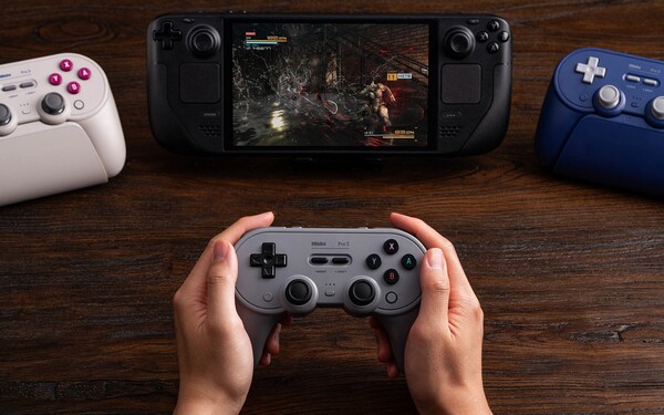 El 8BitDo Pro 3 es compatible con los dispositivos Steam Deck y SteamOS. (Fuente de la imagen: 8BitDo)