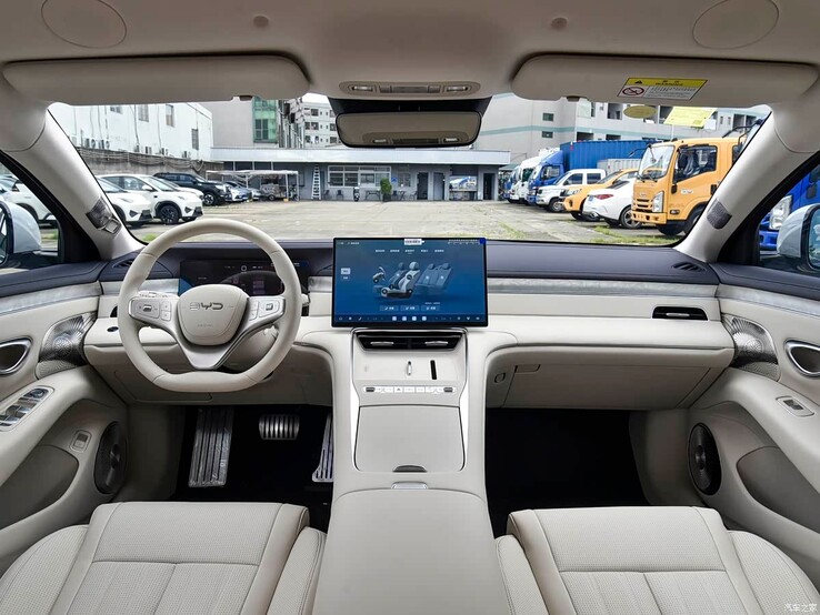 Interior del BYD Seal 08