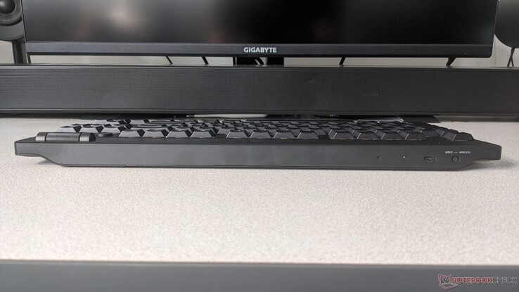 Opciones de conectividad del BlackWidow V4 HyperSpeed TKL