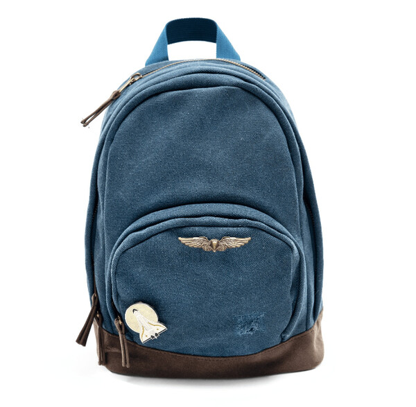 La mochila de Ellie de The Last of Us vendrá con alas y pasadores de lanzadera. (Fuente de la imagen: PlayStation)