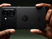 El último smartphone de gama media de HMD incorpora un módulo de cámara similar al del iPhone 17 Pro de Apple. (Fuente de la imagen: HMD Global)