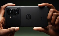 El último smartphone de gama media de HMD incorpora un módulo de cámara similar al del iPhone 17 Pro de Apple. (Fuente de la imagen: HMD Global)