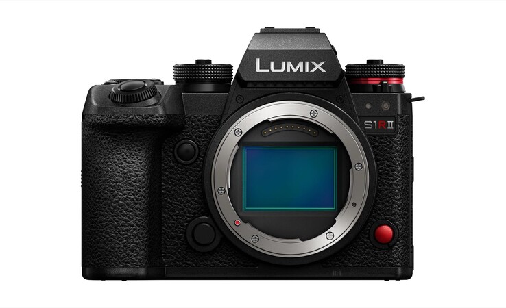La Leica SL3-P se basará en la Panasonic Lumix S1RII fotografiada aquí.