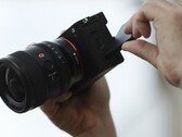La última incorporación de Sony a su gama de compactas de fotograma completo es la A7C R de 61 MP, dirigida a la fotografía de gama alta. (Fuente de la imagen: Sony)