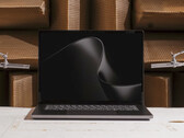 El Surface Laptop Ultra cuenta con una pantalla Mini LED de 15 pulgadas.