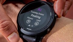 Puede que al Forerunner 945 sólo le queden unas semanas antes de que Garmin lo sustituya por el Forerunner 955. (Fuente de la imagen: Garmin)