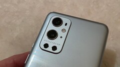 OnePlus parece haberse asociado con Hasselblad para la serie OnePlus 9. (Fuente de la imagen: Dave Lee)