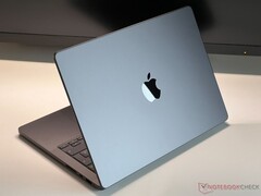 Apple MacBook Pro 14 con un chipset M4. (Fuente de la imagen: Notebookcheck)