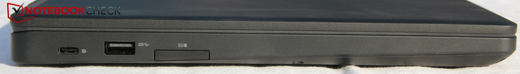 Lado izquierdo: USB tipo C inkl. Displayport, USB Type-A 3.1, lector de tarjetas SD
