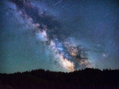 Una imagen que muestra la Vía Láctea desde la Tierra. (Fuente de la imagen: Pexels - Pixabay)