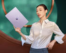 El A14 Air 2026 tiene un precio inicial de unos 1.003 dólares en China. En la imagen: una fotografía promocional en la que se aprecia el diseño ligero del portátil.