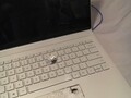 El usuario de Twitter Aaron's Surface Book después de recibir una bala (Fuente de la imagen: @itsExtreme_)