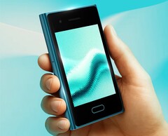 Se espera que HMD Global lance próximamente un modelo gemelo de mayor tamaño que acompañe al HMD Touch que se muestra aquí.