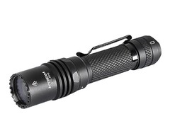 El W10 Pro de Acebeam con tecnología LEP ofrece supuestamente un alcance de 1.425 metros. (Fuente de la imagen: Acebeam)